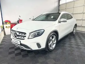 Mercedes-Benz GLA 180 Urban *Autom *LED-SW *Pano *DAB