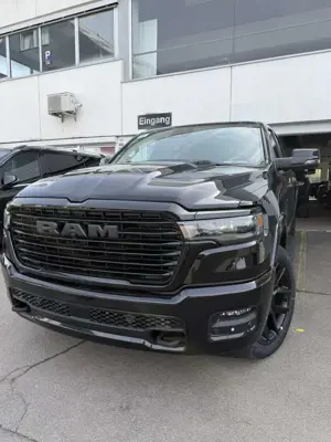 Dodge RAM 1500 Crew Laramie Night 3,0ltr  Hurricane  12 Zoll