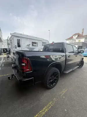 Dodge RAM 1500 Crew Laramie Night 3,0ltr  Hurricane  12 Zoll Bild 5