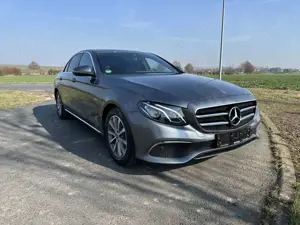 Mercedes-Benz E 220 *TÜV, Service  Bremse VA neu*