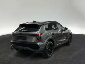 Audi Q3 TFSI quattro S tronic Bild 5