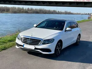 Mercedes-Benz E 220 d T - Exklusive Ausstattung LEDER PANO LED AHK