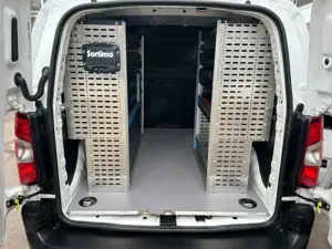 Opel Combo Sortimo Regale Navi Kamera PDC Sitzheizung