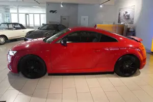 Audi TT Coupe 2.0 TFSI quattro S-Line Competition Bild 4