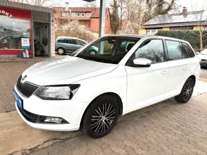 Skoda Fabia Combi Edition **KLIMAAUT.**SITZHZG.**AHK**