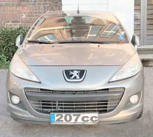 Peugeot 207 207 CC HDI Diesel Roland Garros
