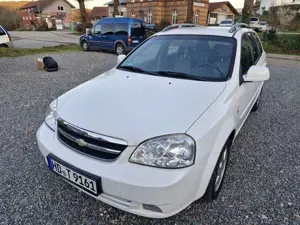 Chevrolet Nubira Bild 2