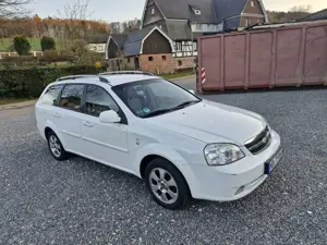 Chevrolet Nubira Bild 1