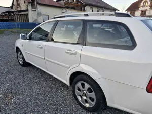 Chevrolet Nubira Bild 4