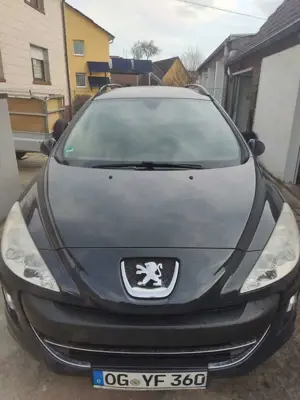 Peugeot 308 TÜV NEU. 8 X REIFEN