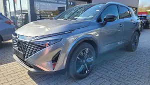 Nissan Qashqai Tekna 4x4*Navi*LED*PDach*Leder*Shzg*BFS*