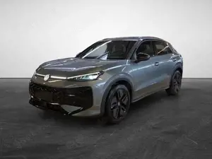 Volkswagen T-Roc 1.5 eTSI DSG R-Line IQ Light Bild 3