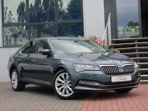 Skoda Superb Style Autom. Alcantara ACC Navi