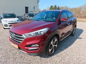 Hyundai TUCSON Premium 4WD LEDER KLIMA NAVI LMF PDC