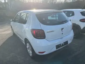 Dacia Sandero Comfort Bild 2