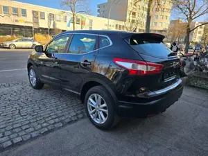 Nissan Qashqai Acenta/Scheckheft/Navi/SH/AHK/R.Kamera/DAB/Klimaau Bild 3