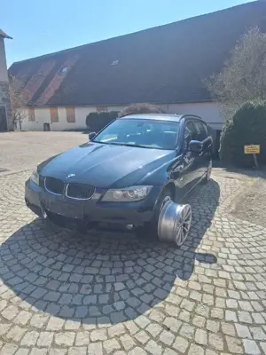 BMW 320 320d DPF Touring  motor schaden Bild 2
