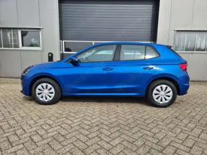 Skoda Fabia 1.0 TSI 95PS Selection 5-türig Rückf.Kamera Par...