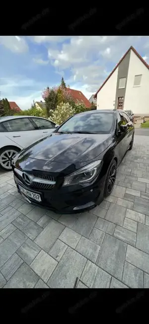 Mercedes-Benz CLA 200 Shooting Brake AMG Line
