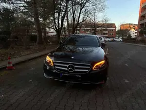 Mercedes-Benz E 220 E 220 d (213.004)