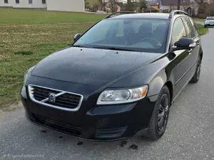 Volvo V50 1.6 D DRIVe - 2. Hand, 8-fach bereift