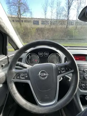 Opel Astra Bild 2
