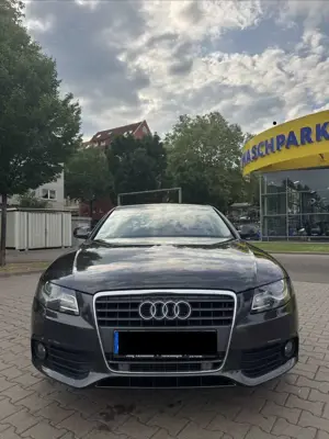 Audi A4 2.0 TFSI Attraction