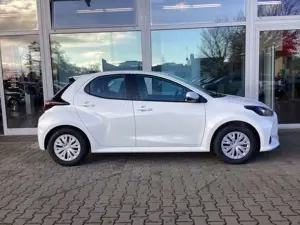 Toyota Yaris Hybrid 116 1.5 VVT-i Comfort Bild 5