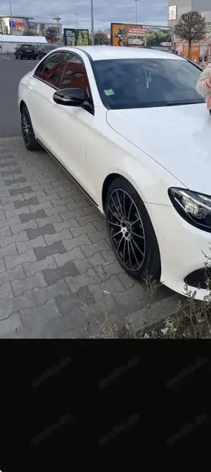 Mercedes-Benz E 220 d 9G-TRONIC Avantgarde