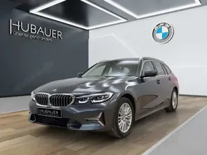 BMW 330 i xDrive Touring [Luxury Line, Pano, AHK]