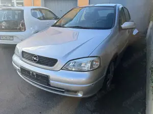 Opel Astra Astra 1.6 Comfort Car Play 8fach bereift Automatik