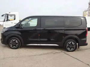 Ford Tourneo Custom Bus PHEV Active L1 BO AHK Bild 2
