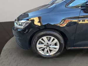 Volkswagen Touran Comfortline 2.0 TDI DSG NaviPro LED Bild 3