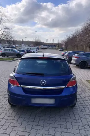 Opel Astra 1.6 Bild 3