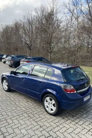 Opel Astra 1.6 Bild 4