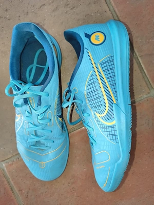Nike Mercurial Hallenschuhe Gr. 38,5
