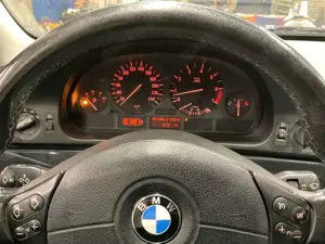 BMW 523 5er BMW 523iA E39 Automatik/Klima/LM/TÜV 04-28