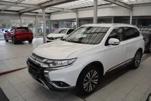 Mitsubishi Outlander Active 2.0 Diamant Ed. Automatik