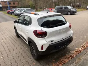 Dacia Spring Essential Automat Bild 4