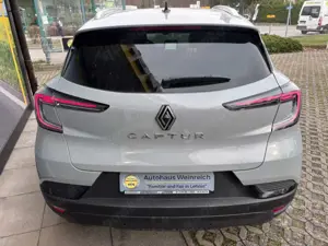 Renault Captur mit Klima, Navi  Sitzheizung Klima Navi Bild 5