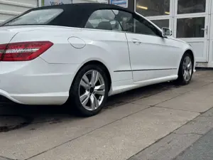 Mercedes-Benz E 220 CDI DPF Cabrio BlueEFFICIENCY Automatik Avantgarde