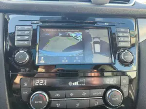 Nissan Qashqai Automatik/Navi+360° Kamera/Panoramadach Bild 5