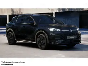 Volkswagen T-Roc R-Line 1.5 l eTSI DSG Pano RK AHK