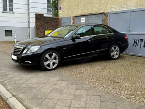 Mercedes-Benz E 200 CGI BlueEFFICIENCY Automatik Avantgarde