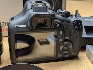 Canon EOS 2000D 18-55mm IS II Kit + CANON EF 75 mm - 300 mm f 4-5.6 III Bild 5