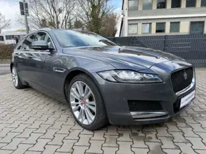 Jaguar XF Sportbrake 25d Portfolio AWD·Pano·Winterpaket