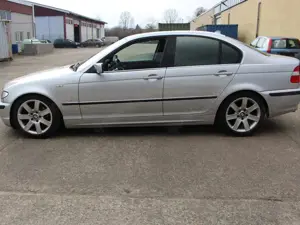 BMW 320 3er 320i Bild 3