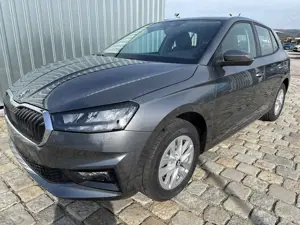 Skoda Fabia Sondermodell 130 Jahre Selection Plus 1,0 TSI 8...