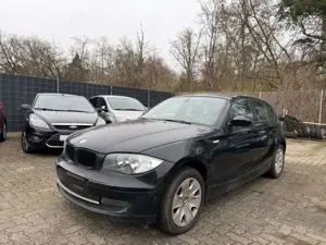BMW 118 1 Limousine 118d zum Ausschlachten!