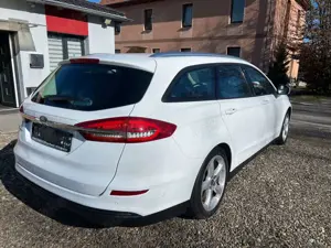 Ford Mondeo Turnier Business Edition Bild 4